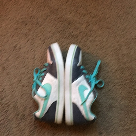 Nike dunks 6.0 size 6 youth - Picture 4 of 6